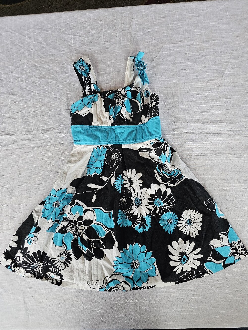 My Michelle Girl's White Black Blue Floral Sleeveless Sundress with Brooch Sz 10